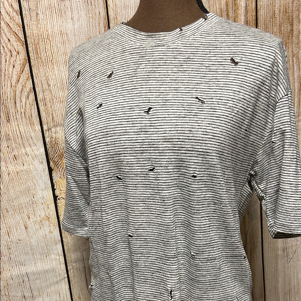 Kendall & Kylie Striped Linen Tee - Black & White 🖤 New